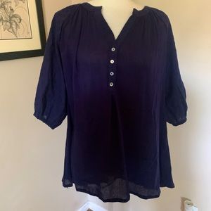 Suzanne Betro Weekend boho peasant top with contrast eyelet sleeves. NWOT